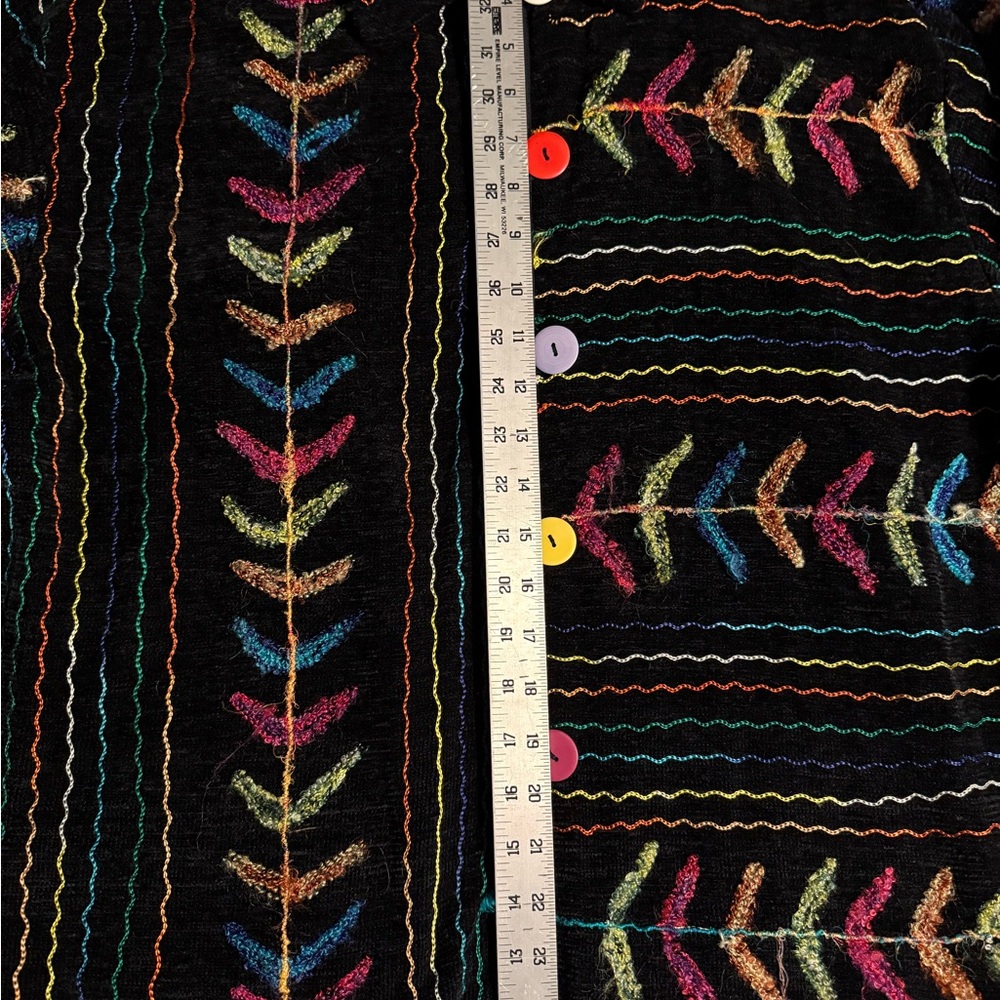 Colorful Jacket with Multicolor Patterns - Picture 5 of 6